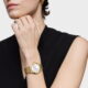 Reloj analógico con brazalete de acero dorado Karat Round Mesh