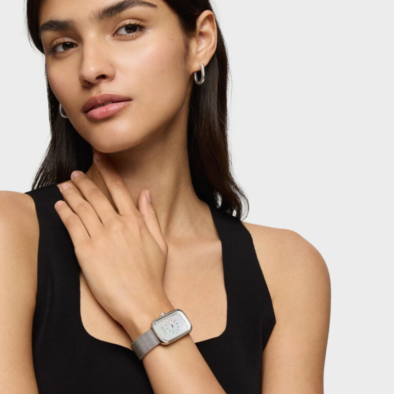 Reloj analógico con esfera de nácar y brazalete de acero T-Band Club