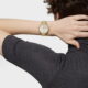Reloj analógico con movimiento suizo, esfera de nácar y brazalete de de eslabones acero bicolor Tous Now
